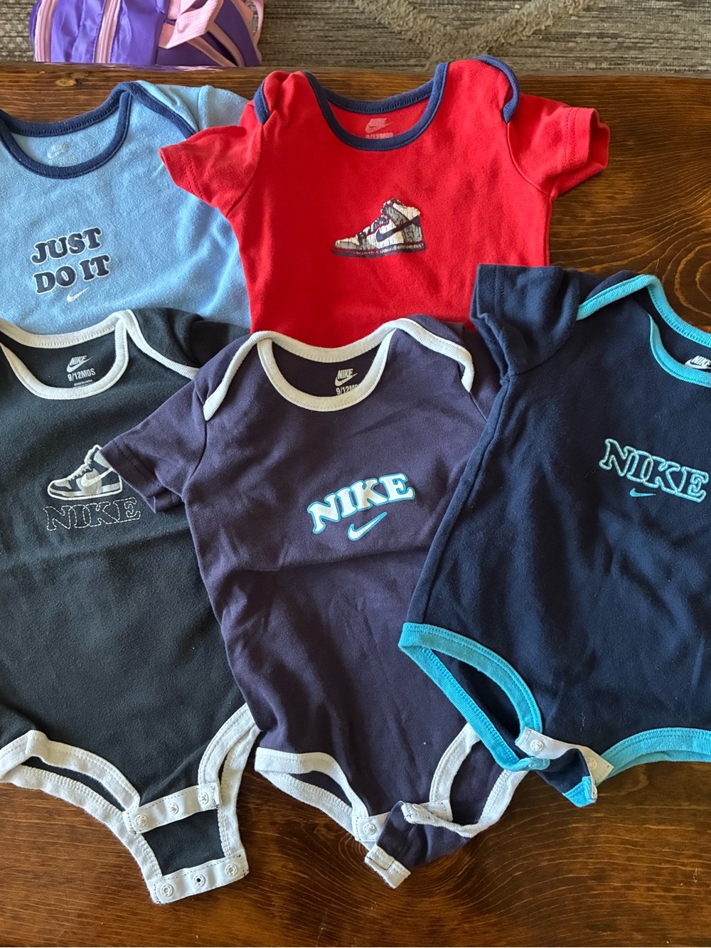 BUNDLE of 5 ✨retro✨ Nike onesies! 9/12 Month